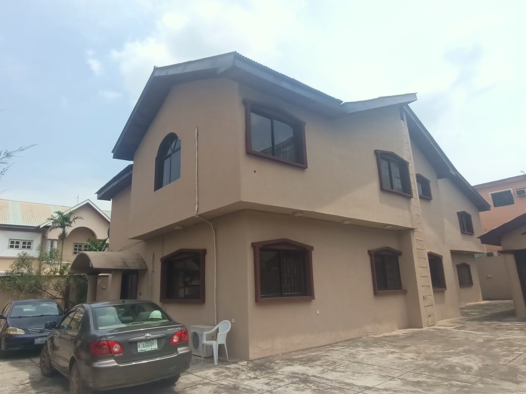 6Bedroom Detached House (Ensuite)